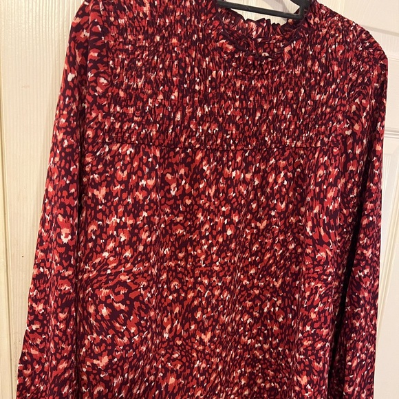 Women’s Tea please blouse - Picture 2 of 5